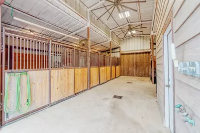 575 County Road 1264, Whitesboro, TX 76273 - Photo 4