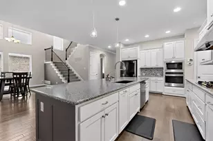 1102 Rendon Pl, Mansfield, TX 76063 - Photo 4