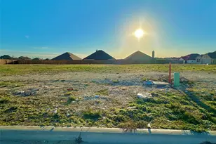 702 Broken Bow Ln, Cleburne, TX 76033 - Photo 1