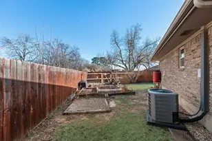 1832 Tameria Dr, Irving, TX 75060 - Photo 32