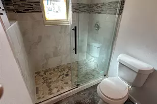 917 NW 8th St, Grand Prairie, TX 75050 - Photo 12