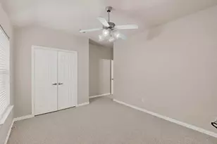 5452 Brazoria Dr, Grand Prairie, TX 75052 - Photo 16