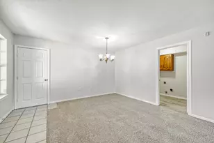 200 Connie Dr, DeSoto, TX 75115 - Photo 4