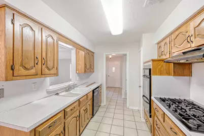 200 Connie Drive, DeSoto, TX 75115 - Photo 12