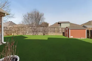 5828 Ivy Glen Dr, Grand Prairie, TX 75052 - Photo 36