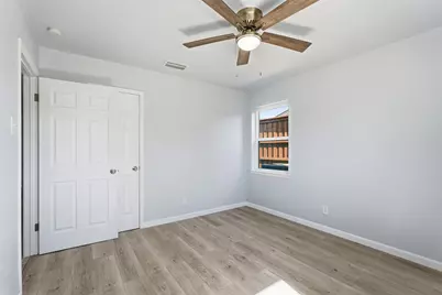 1813 Crockett Street, Garland, TX 75042 - Photo 16