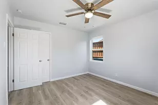 1813 Crockett St, Garland, TX 75042 - Photo 16