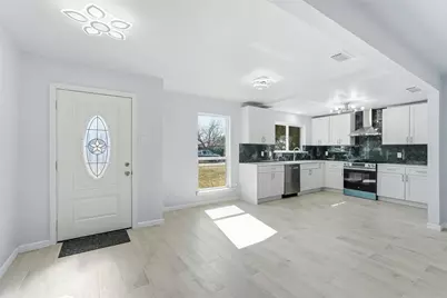 1813 Crockett Street, Garland, TX 75042 - Photo 6