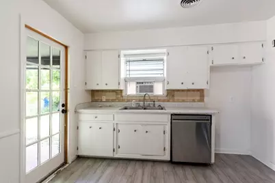 716 N Cummings Drive, Alvarado, TX 76009 - Photo 6