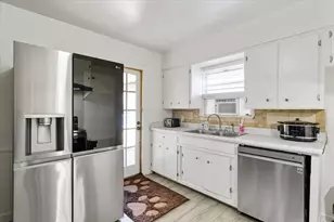 716 N Cummings Dr, Alvarado, TX 76009 - Photo 10