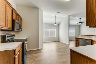 8113 Ruse Springs Lane, Fort Worth, TX 76131 - Photo 8