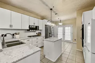 2123 Daniel Way, Carrollton, TX 75006 - Photo 10