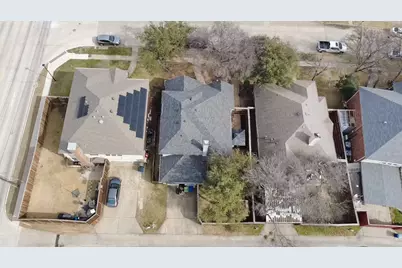 2123 Daniel Way, Carrollton, TX 75006 - Photo 2