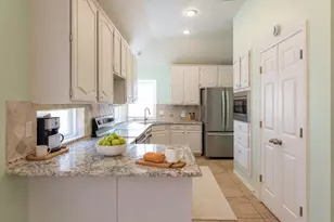 2009 Arbor Creek Dr, Carrollton, TX 75010 - Photo 6