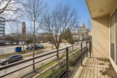 2606 Shelby Avenue #304, Dallas, TX 75219 - Photo 12