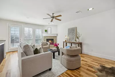 2606 Shelby Avenue #304, Dallas, TX 75219 - Photo 4