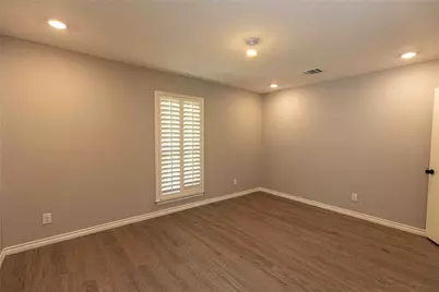 2309 Hillside Lane, Carrollton, TX 75006 - Photo 12