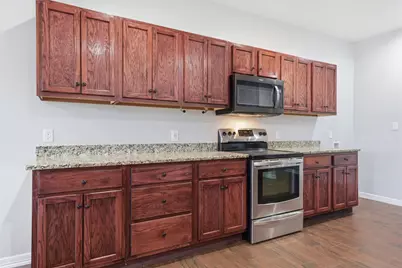 1205 Avenue B, Lacy Lakeview, TX 76705 - Photo 10