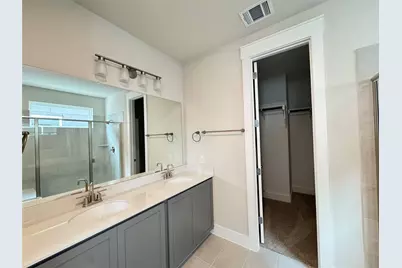 813 Meadowcrest Drive, Plano, TX 75075 - Photo 14