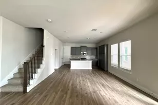 813 Meadowcrest Dr, Plano, TX 75075 - Photo 4