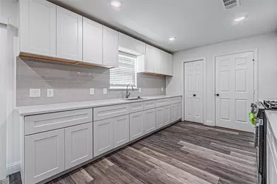 2976 Mark Twain Drive, Farmers Branch, TX 75234 - Photo 14