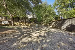 8635 San Leandro Dr, Dallas, TX 75218 - Photo 36