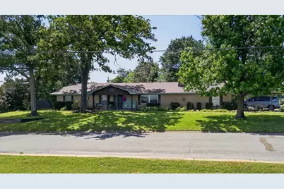 201 Colonial Circle, Athens, TX 75751 - Photo 2