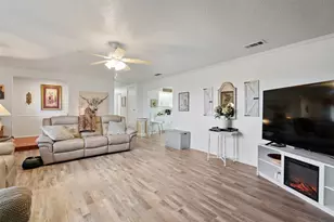 201 Colonial Cir, Athens, TX 75751 - Photo 8