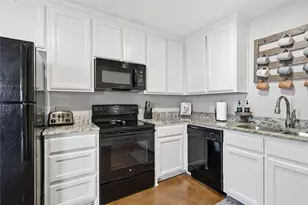 1111 Primrose Dr, Waco, TX 76706 - Photo 10