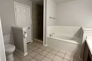 619 Mary Wilson Dr, Lancaster, TX 75146 - Photo 6