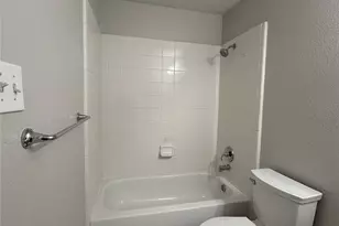 619 Mary Wilson Dr, Lancaster, TX 75146 - Photo 10