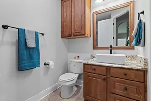 402 N Pkwy Dr, Alvarado, TX 76009 - Photo 26