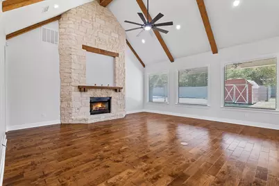 402 N Parkway Drive, Alvarado, TX 76009 - Photo 6