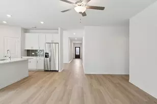 1019 Emberwood Dr, McKinney, TX 75069 - Photo 8