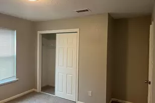 2462 Claremont Dr, Grand Prairie, TX 75052 - Photo 10