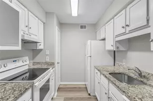 8109 Skillman St, Dallas, TX 75231 - Photo 12