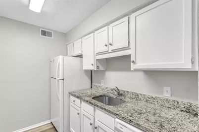 8109 Skillman Street #2007, Dallas, TX 75231 - Photo 10