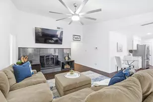 228 Wildfire Dr, Lewisville, TX 75067 - Photo 4
