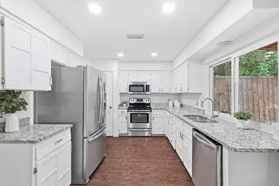228 Wildfire Drive, Lewisville, TX 75067 - Photo 2