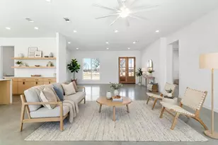 1326 Lynch Crossing Blvd, Whitesboro, TX 76273 - Photo 2