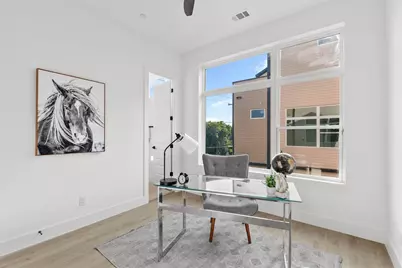 723 W 10th Street #102, Dallas, TX 75208 - Photo 24