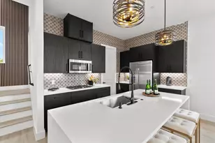 723 W 10th St, Dallas, TX 75208 - Photo 6