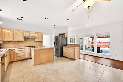 733 Pine Lakes Drive, Plano, TX 75025 - Photo 2