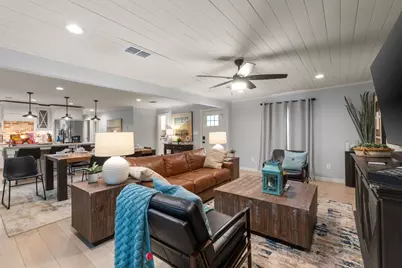 408 E Liberty Street, Pilot Point, TX 76258 - Photo 6