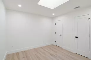 7076 Briarmeadow Dr, Dallas, TX 75230 - Photo 18