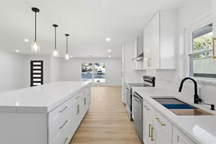 7076 Briarmeadow Dr, Dallas, TX 75230 - Photo 12