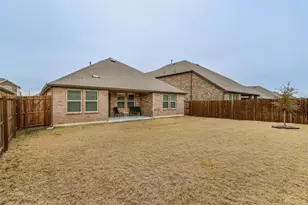 9733 Quail Pointe Rd, Aubrey, TX 76227 - Photo 4