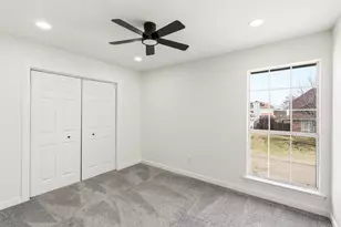 208 W Glen Meadow Dr, Red Oak, TX 75154 - Photo 16