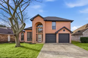 208 W Glen Meadow Dr, Red Oak, TX 75154 - Photo 1