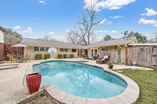 9741 Broken Bow Rd, Dallas, TX 75238 - Photo 22